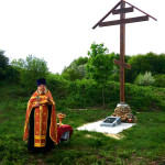 Освящ креста в с. Агаревка 9 мая 2016г (8)